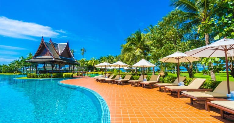 Verified: Fake Resort on Koh Si Chang Scams Tourists During Songkran Watch Out for Fake Pages!