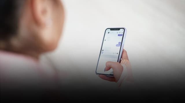Why are children increasingly targeted by scammers?
